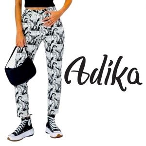 Adika Comic Print Women's Frayed Hem Graphic Straight Leg Jeans Black White -S